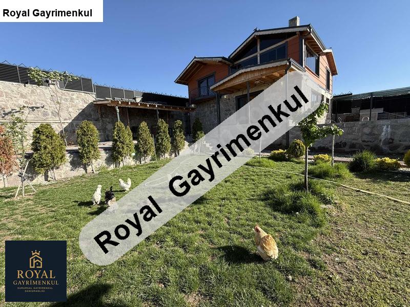 tatlar kavaklı sınırında ultra l&uuml;ks taş ev: havuz, sauna, hamam